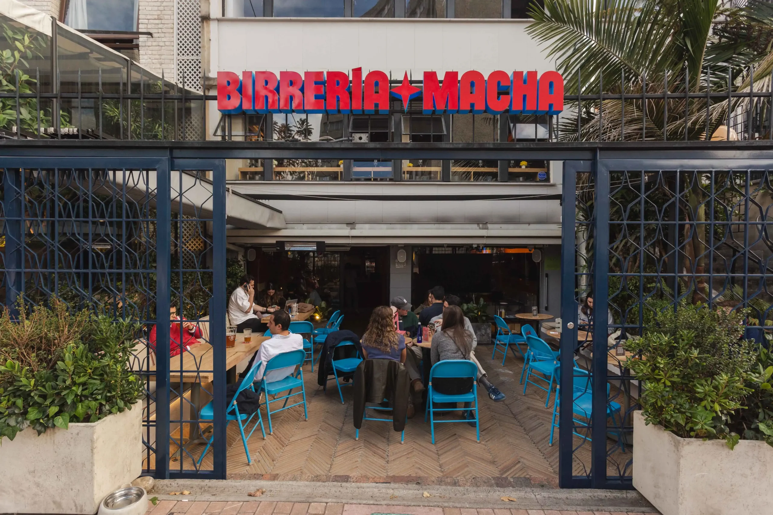 Sede Calle 80 Birreria Macha